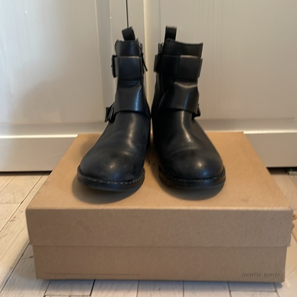 Kenneth Cole Gentle Soles Black Moto Boots - Picture 2 of 8